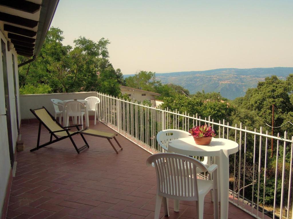 Casa Solotti Pensionat Nuoro  Rum bild