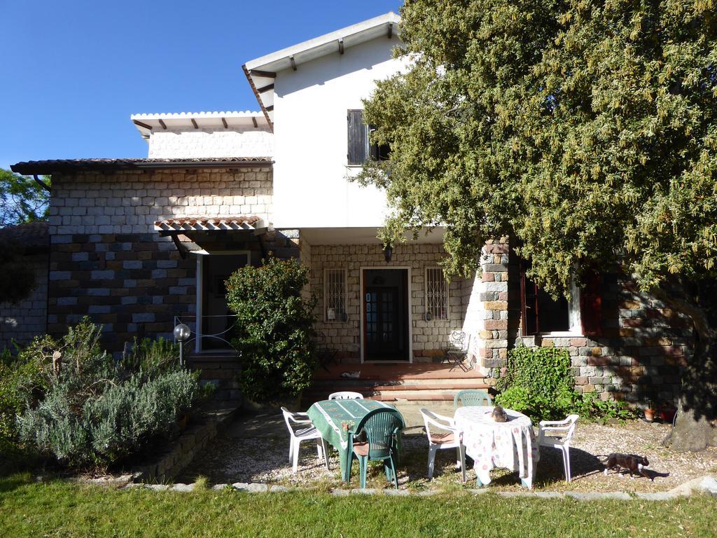 Casa Solotti Pensionat Nuoro  Exteriör bild