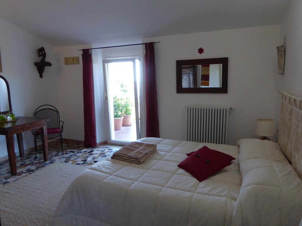 Casa Solotti Pensionat Nuoro  Exteriör bild